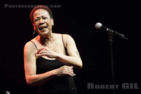 BETTYE LAVETTE - 2006-05-12 - PARIS - La Cigale - 